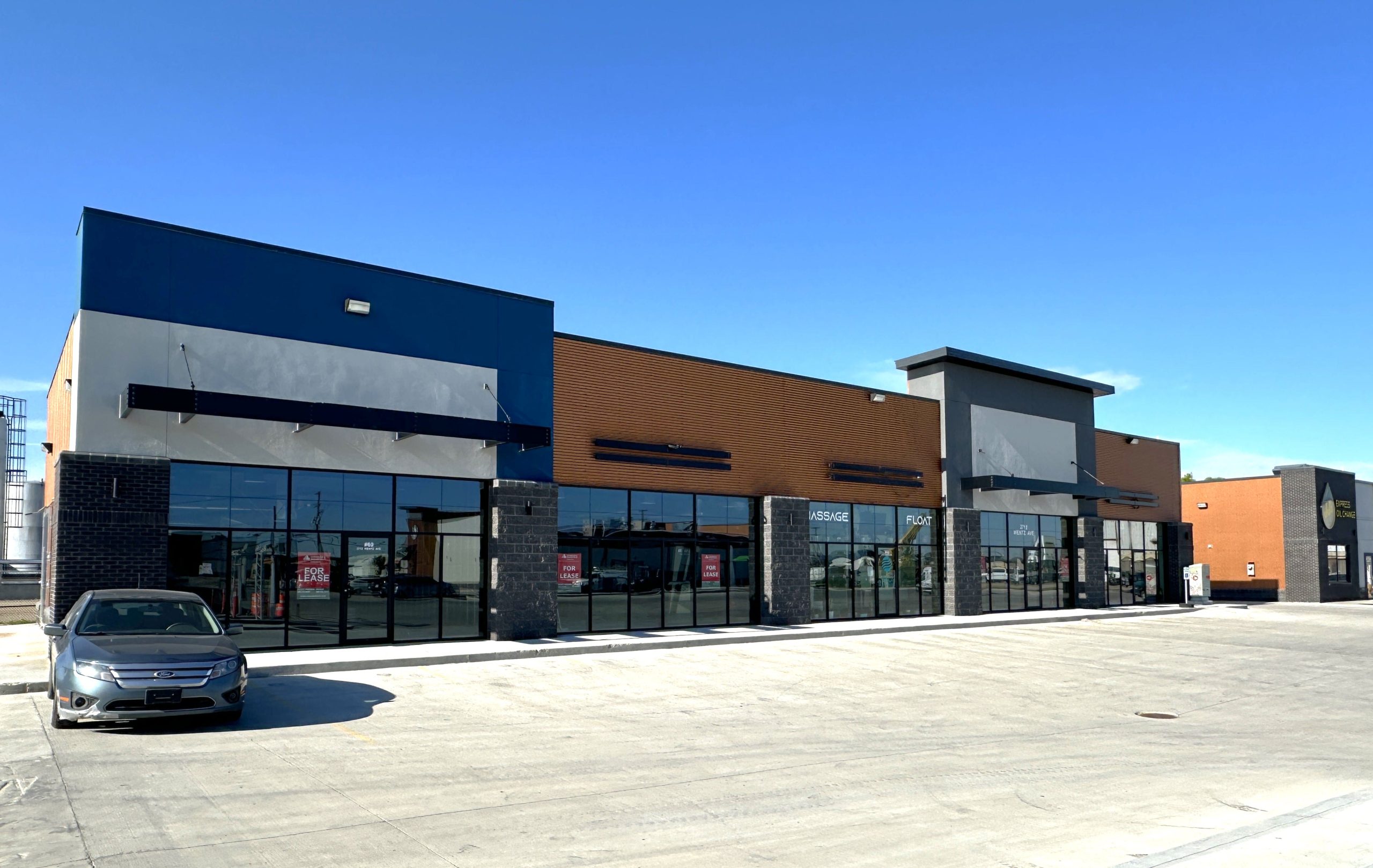 Cushman and Wakefield Saskatoon commercial real estate retail for lease 2712 Wentz Avenue