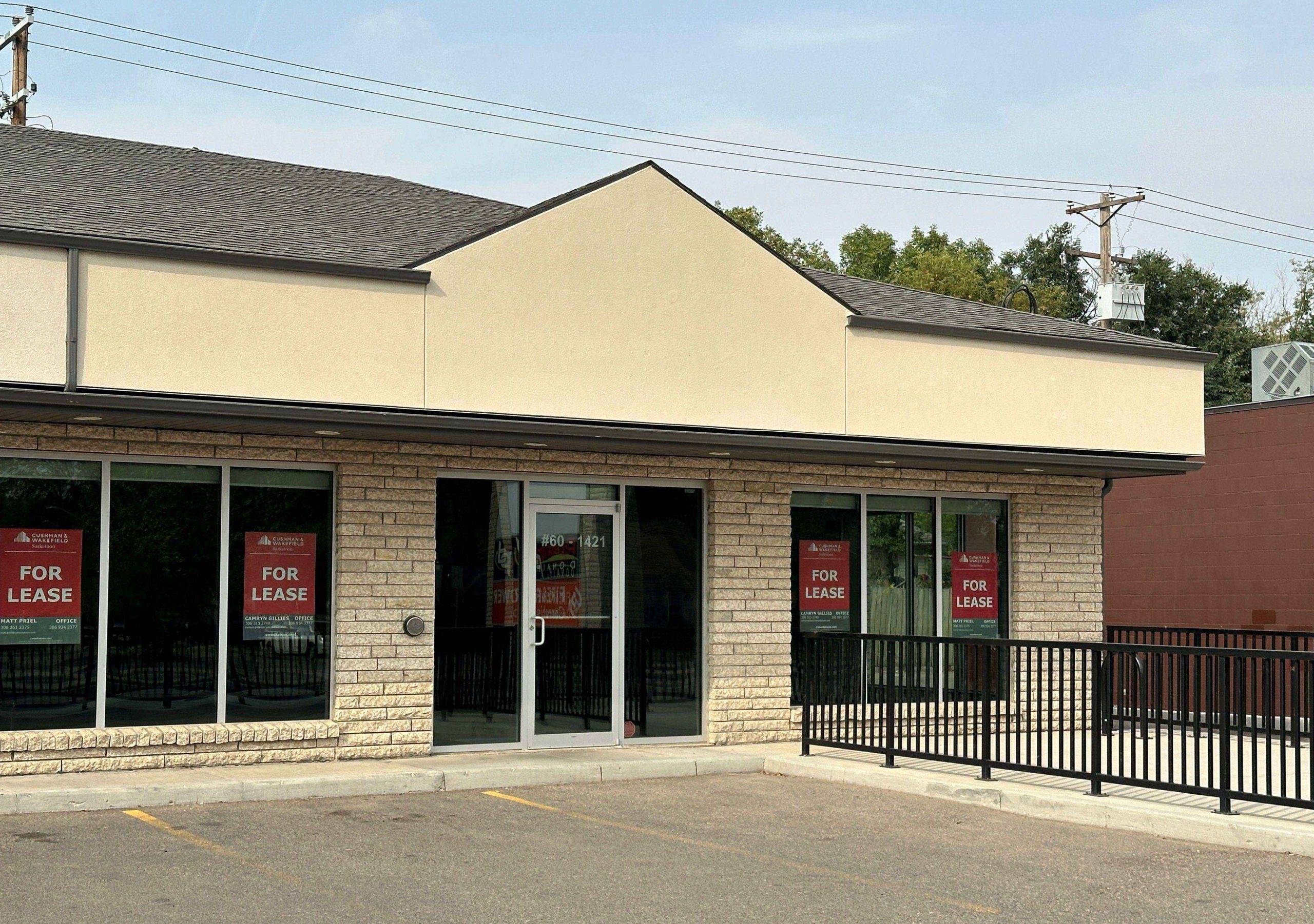 Cushman and Wakefield Saskatoon commercial real estate for lease retail with drive thru idylwyld drive